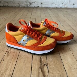 Saucony Orange Sneakers with Silver Details Unisex size Mens 5 / Women’s 6.5